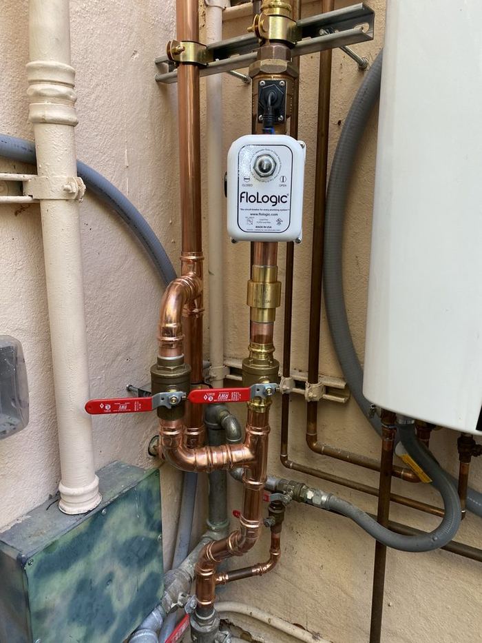 Smart automatic water shutoff valve installed by 5Star Plumbing Rapid in Santa Rosa